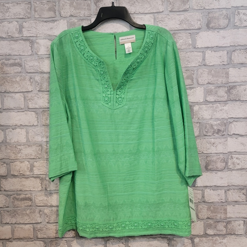 Alfred Dunner Green Tunic with Lace Trim NWT